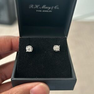 1/2 ct t.w. diamond studs earrings in 14k white gold